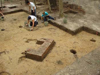 excavations at Quarterpath Road site
